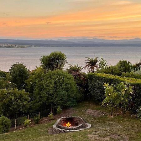 Acacia Bay Bach - Views, Spa & Serenity - Taupo Luaran gambar