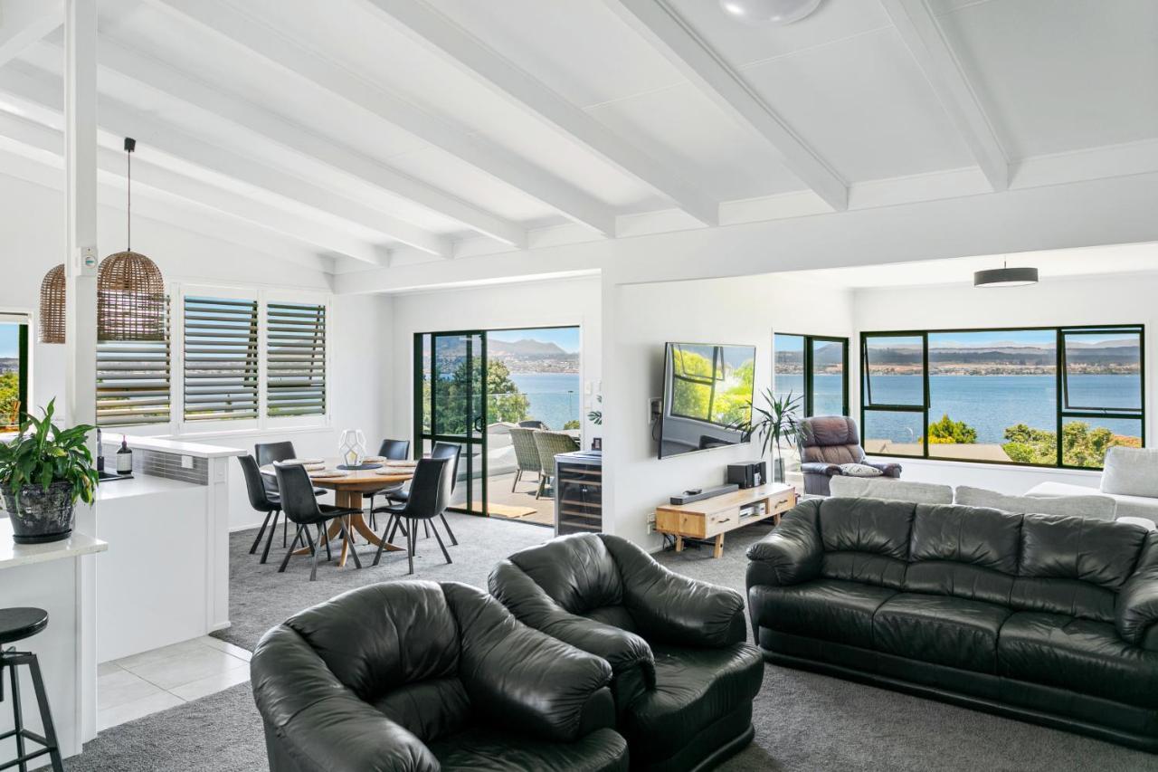 Acacia Bay Bach - Views, Spa & Serenity - Taupo Luaran gambar